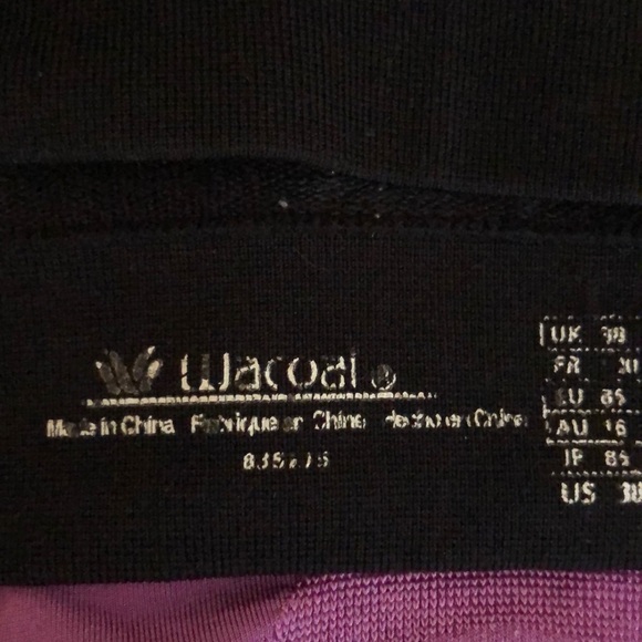 Wacoal sports bras xl (2) - Picture 3 of 3